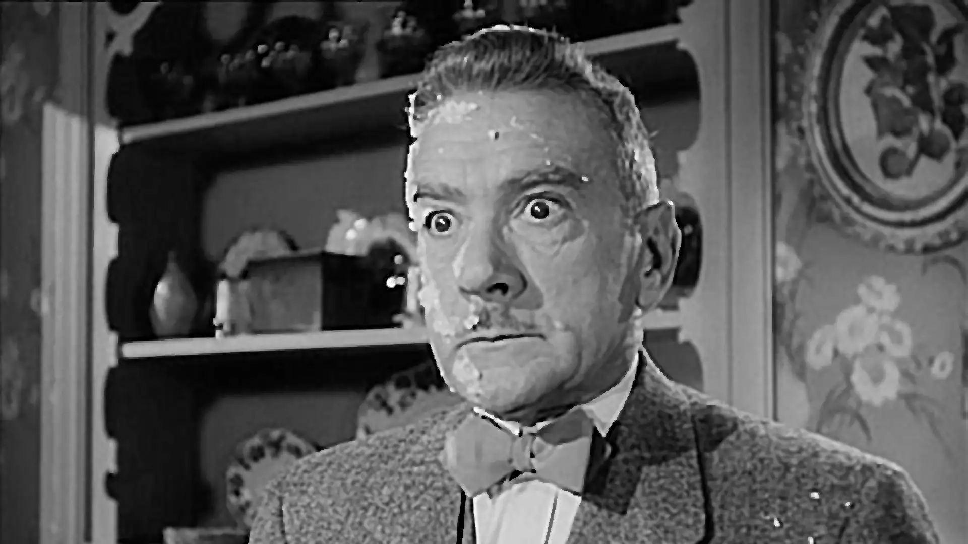 Sitting Pretty - movie screenshot